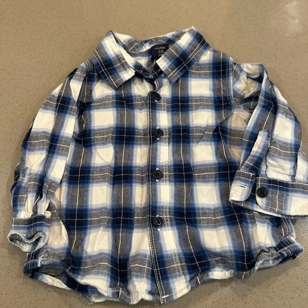 Baby gap boys long sleeve plaid print button down size 12-18 months
